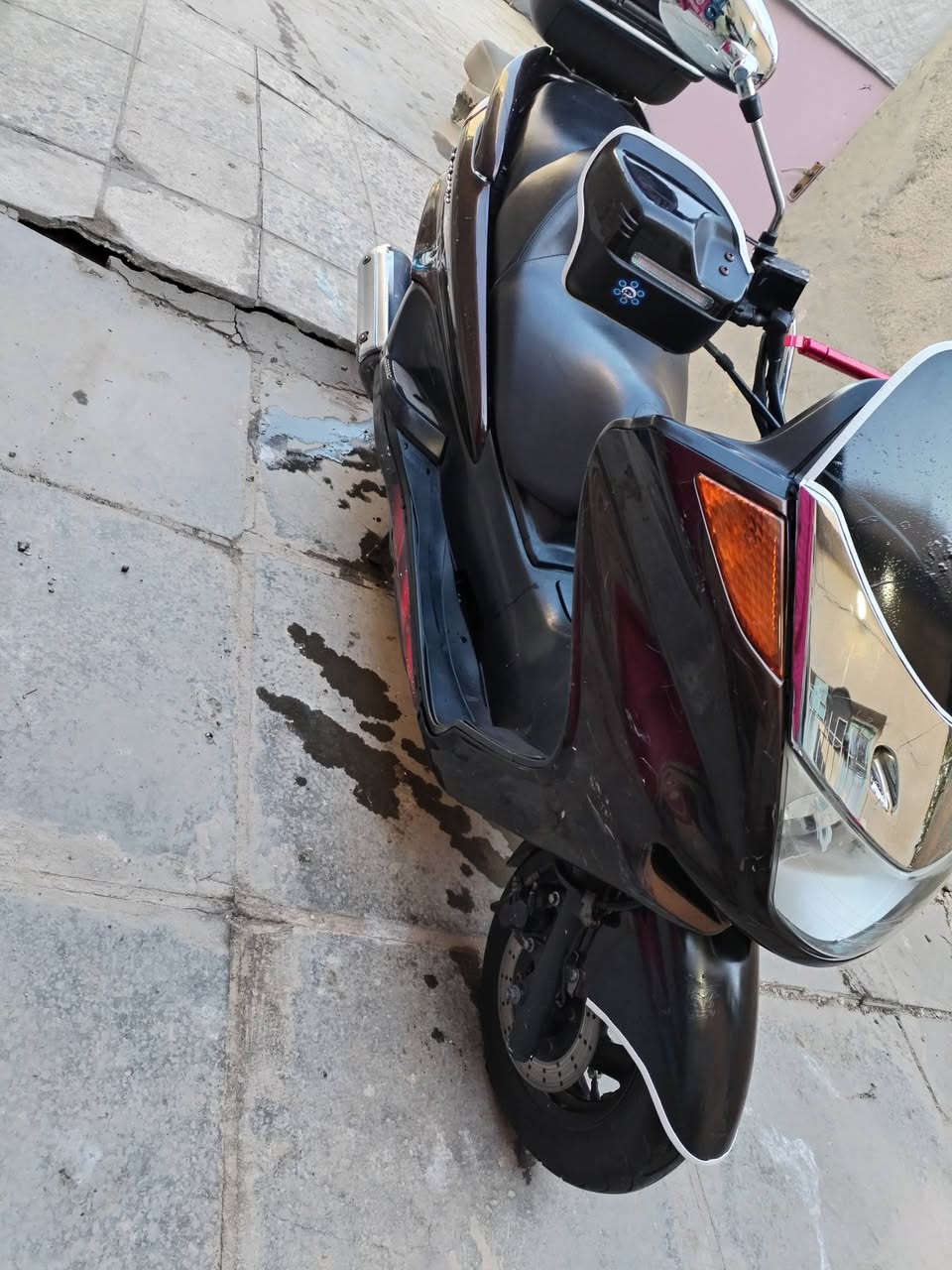 سلام عليكم دراجه ماجسته دبل رون درجه خير من الله لا تبخير لا تنقص كهربايات كلها شغاله تايرات جدد بريكات امامي خلفي ((❤️ مكاني مشتل)
رقمي***********(((سعرها 575 بيها مجال) او مراوس حسب رغبه))
