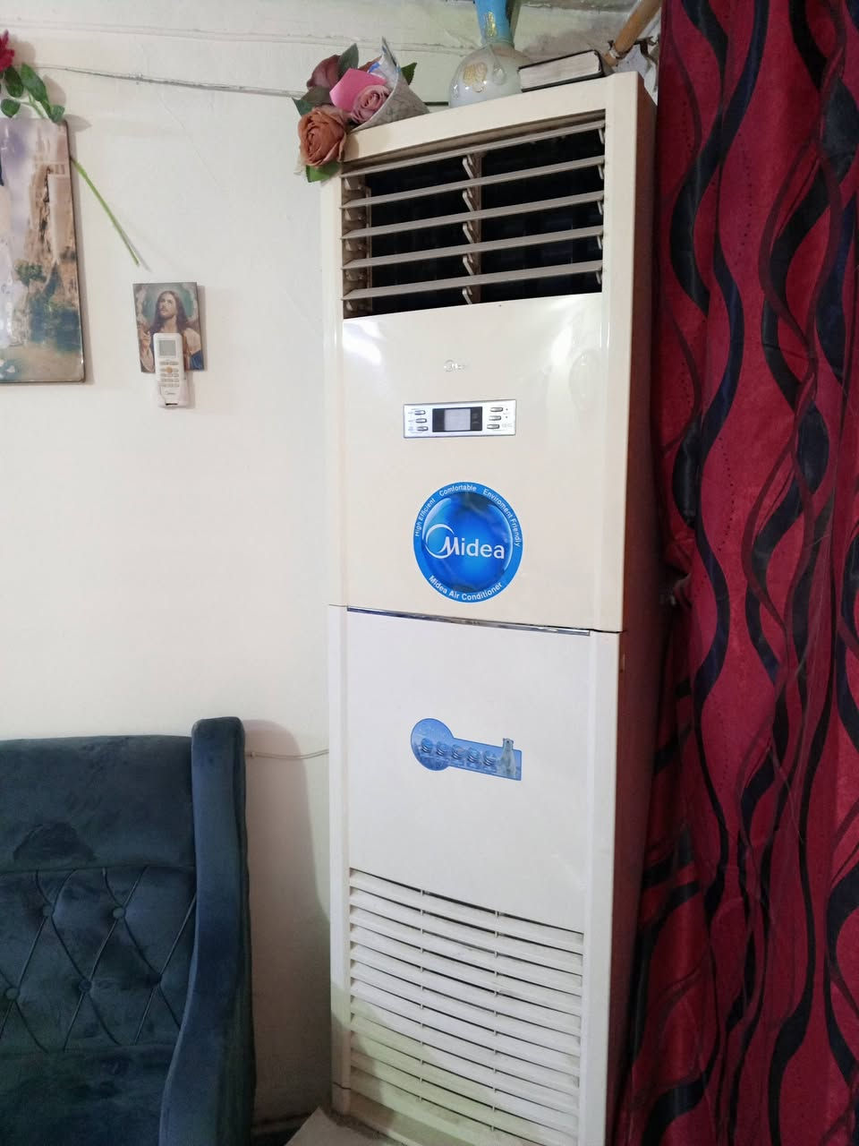 بيع سبلت كنتوري 3طن جديد 
سلام عليكم سبلت كنتوري ميديا. 3طن جديد ونضيف  بغداد الدورة شارع 120 ، نريده ب750 آلف  الشراي ***********
