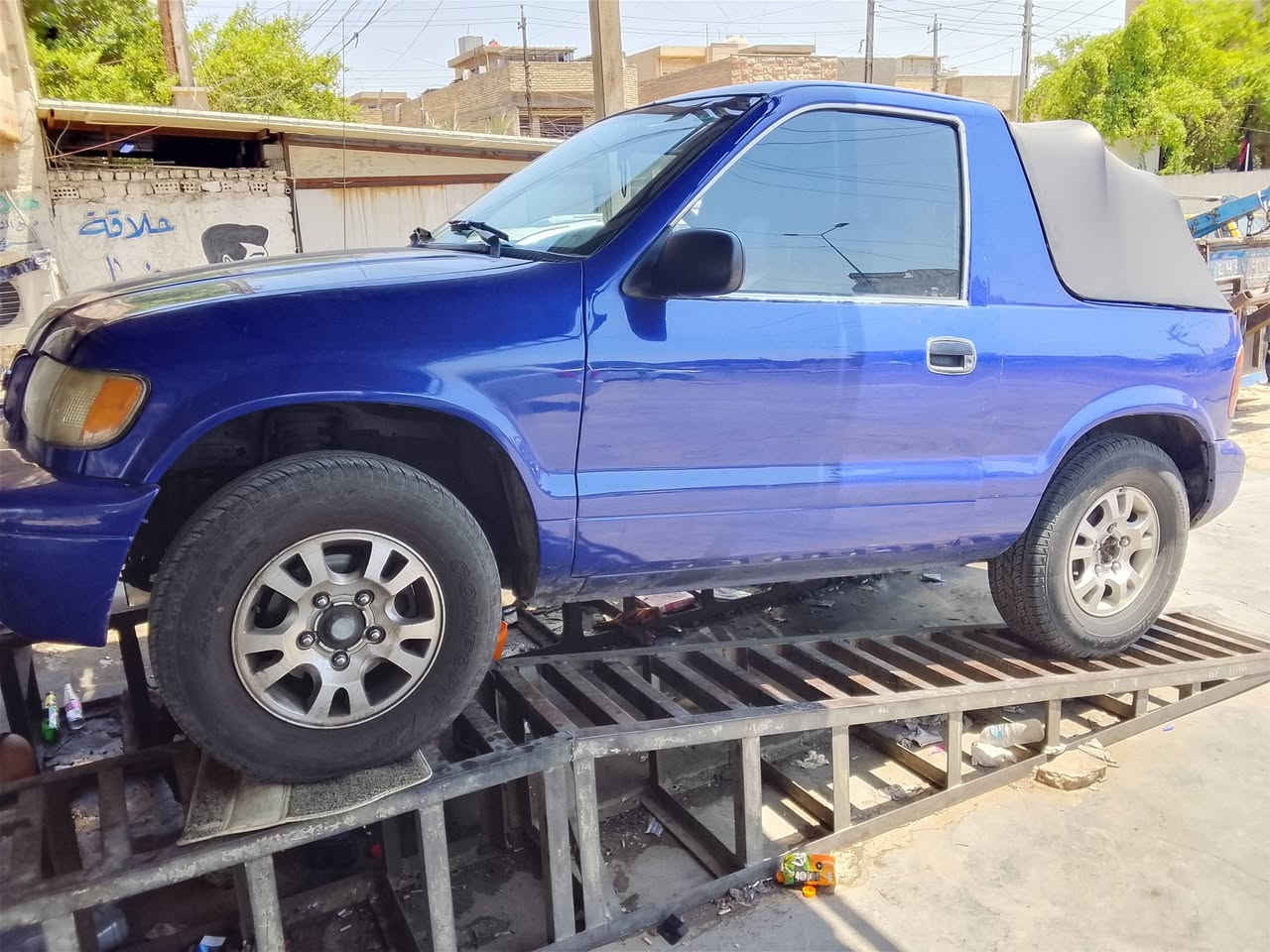 سلام عليكم كيا سبورتج موديل 2000كير مكينه مكفولات سياره مصبوغه عام سياره ما ناقصه اي شي تبريد ثلج مكينه 2000 تحويل ثاني يوم للاتصال ***********/ غير متواجد/ عل فيس بس واتساب و رصيد
