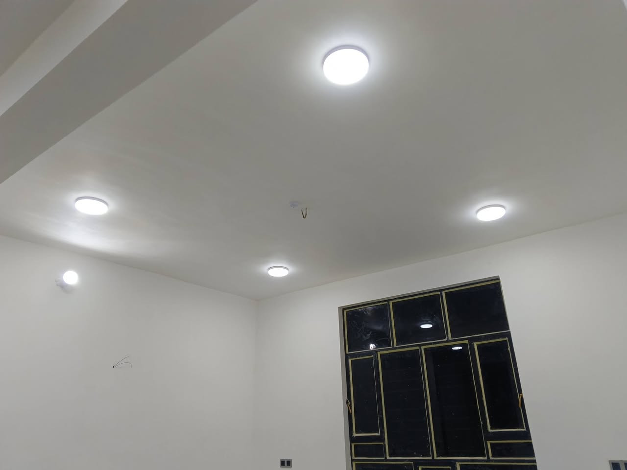 السلام عليكم 
تحيه طيبه عليكم
جزء بسيط من عملنا. "السيمز" 
منضومه { ستلايت + گامرات + سبالت } 
 للتأسيسات الكهربائيه { بوري + سيمز }
***********/.   ***********
