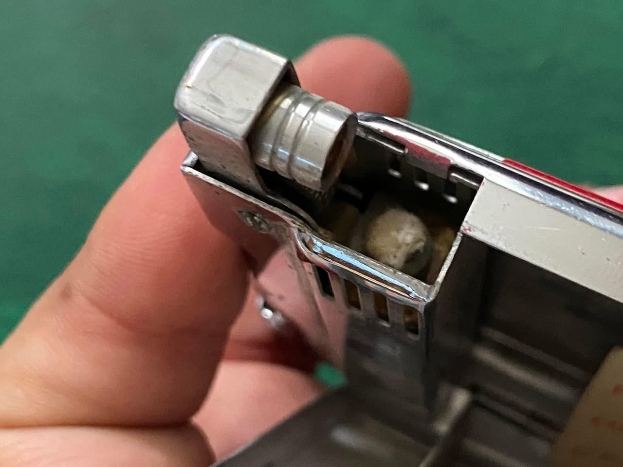 قداحة ماركة هادسون / Hadson بعدها بليبل الشركة ما مستخدمة اصلي
المنشأ : اليابان ، ناغويا 
الانتاج : 1950 
الرقم التسلسلي : Tc-5752
جداحة تعمل على نفط مع حافضة جكاير 
متواجد خاص للاستفسار 
***********
