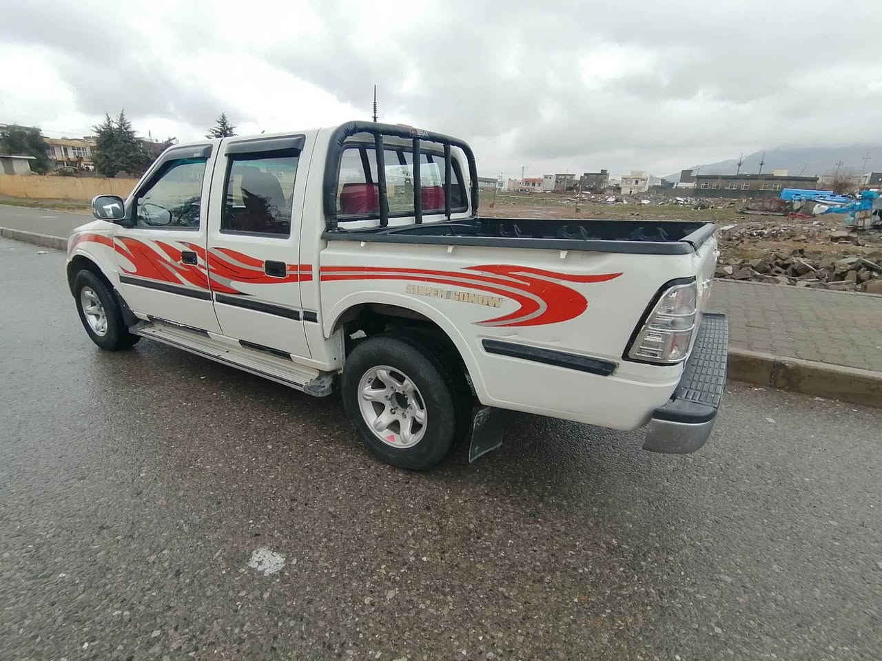 گؤنا مؤديل 2009مه مينه به خ مه نه فيست  دوو بن ده رگاى بؤ ياخه گير مه كينه به شه رت  -رانيه موبايل ***********-*********** Colombo, Sri Lanka
