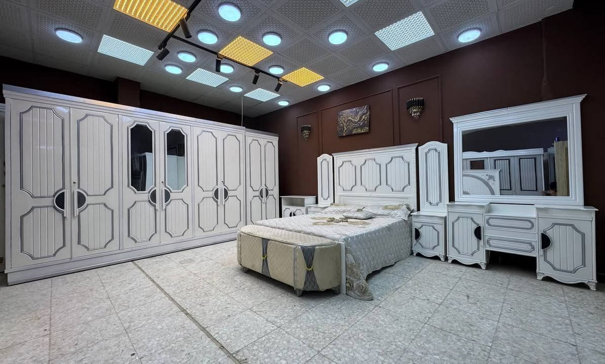 السعر  خاص الاسعار من 950 الف  المليون
🔅تفاصيل الغرفة المرمري  ....

 خارج ٤ملم ام دي اف 🔺
وداخل صاج ٣ملم 
صبغ حراري  درجة اولى 

عدد القطع  ٧ قطع 😍
🔺1 //جرباية  قياس  ١٦٠ × ٢٠٠ 
🔺//ميز جانبي ايسر قياس ٥٠
🔺2// وميز  جانبي  قياس ٥٠
🔺3// زاوية ارتفاع مترين عرض ٨٠
🔺4// وميز بلازمه  
🔺5//وميز مراية ارتفاع مترين عرض ١٢٠
🔺6// وكنتور ٦ باب  ارتفاع مترين و١٥ طول ٣ متر و١٥

القطعه الثامنة حسب الطلب شازلون
سعرها ٥٠ الف ❤️

(توصيل مجاني مركز بغداد )
التوصيل يشمل الشد مجاني 🔥
(اطراف ٥٠)
باقي المحافضات حسب البعد
شازلون سعرها ٥٠ الف
شازلون مخزن ٧٥ الف


**إذا كنت صاحب هذا الإعلان وتريد حذفه لأي سبب، رجاءا أرسل رسالة إلى الدعم الفني**