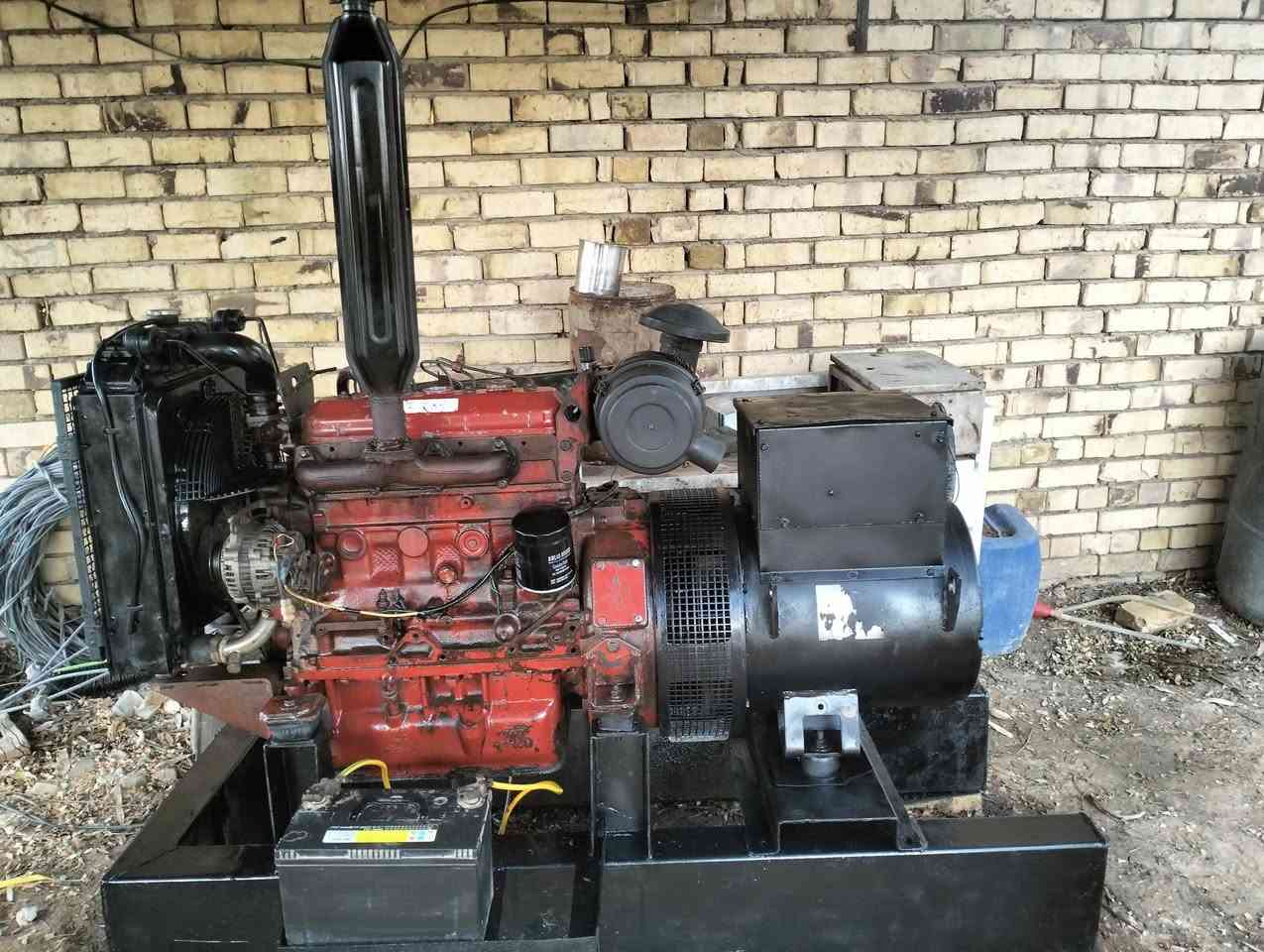 مولده افيكو 4سلندر 40كيفي نضيفه لابخار لاتنقيص وشرط الشغل بابل المتحتيه ***********
