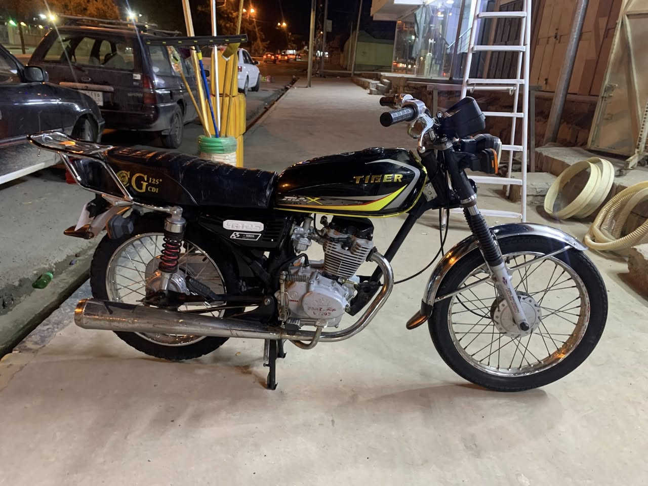 السلام عليكم
بارت عيتاني خمس تسعات الاصلي مكينه نضيفه تحريكه معدل فول كهربائيات كلها شغاله تواير جدد والماطور نضيف ماتصرف عليه دينار السعر ٣٩٠ بي مجال للشراي ***********
