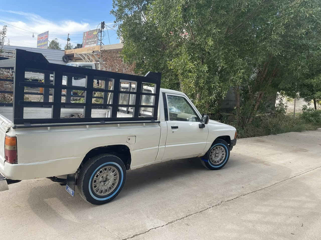 بيكب تيوتة موديل 1985جاهزة من كلشي السعر 40 مكاني ديالى بعقوبة ***********
