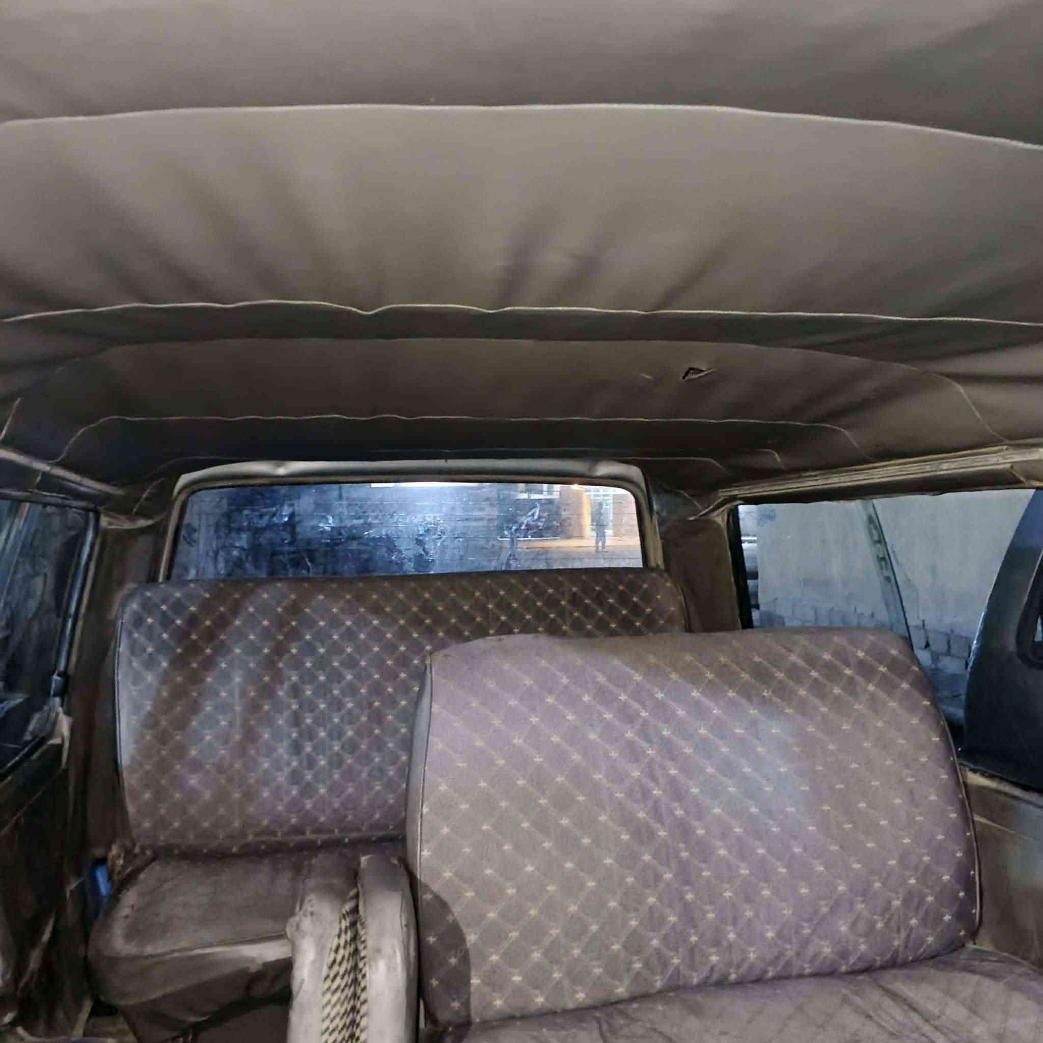 السلام عليكم سياره بسته ٩٣ السنويه الى نهاية ٢٦ كير محرك بم مكفول تخم تاير  رقم *********** السياره بغداد شرط التحويل
