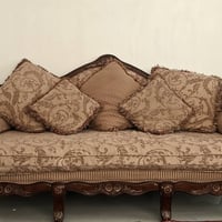 صناعة أمريكية • ٦ مقاعد • حي النداء