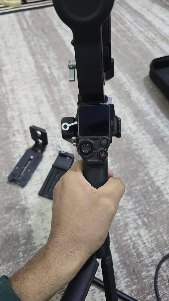 رونين RS3 للبيع نظافة 95% مع كامل ملحقاته مكاني الحله توصيل ماعندي ولا ادز *********** واتساب
