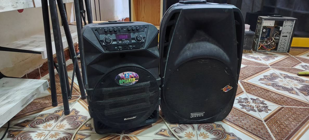 دي جي عدد ٢ للبيع الكبير سعره ٣٠ الف بي عطل بسيط جدا
والثاني مابي شي ٧٥ قفله شرط الشغل ***********
