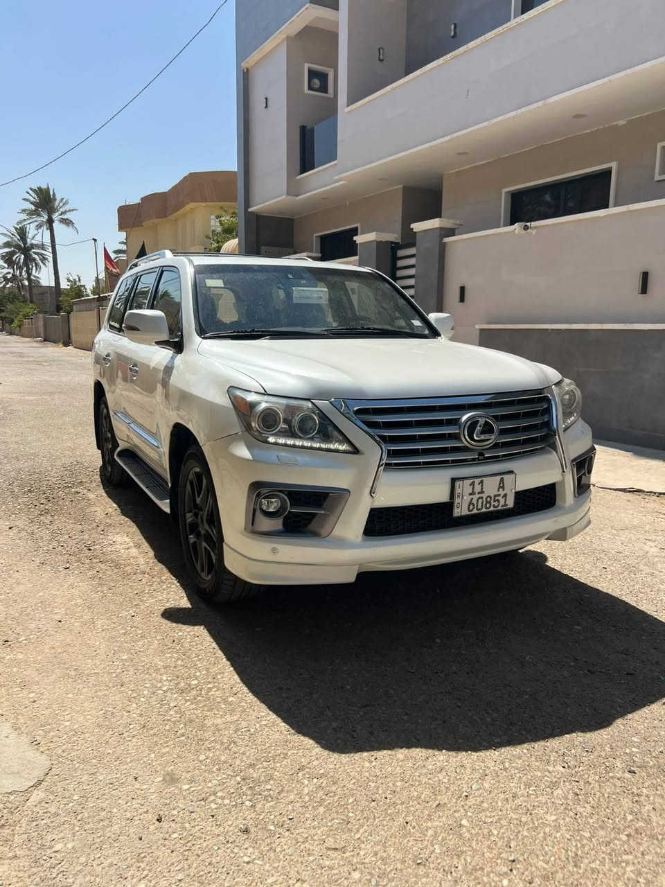 السلام عليكم لكزز ٢٠١٣ رقم بغداد انكليزي بسمي فول مواصفات مكفوله من الصبغ فقط بنيد مبدل بلادي والسونار مرفق السعر ٣١٨ وبيها مجال ***********
