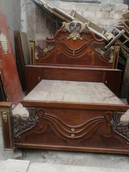 جربايه صاج حطاطه وزاوية السعر ١٥٠ رمادي شارع ٦٠ رقم الهاتف ***********
