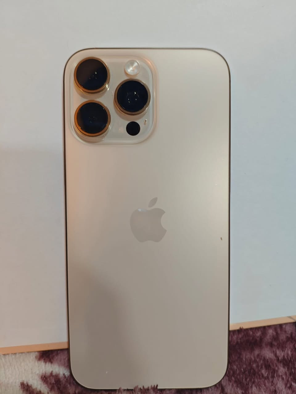 السلام عليكم ورحمة الله
16 pro max 256 
البطارية 100 مشحون 132 قابل للزيادة 
نورمال الجهاز مامبدل اي قطعة بي 
بي فقط طخات بسيطة وصغيرة كلش ولا مبينات الا تركز عليهن ومامأثرات بالاستخدام ولا عالكاميرات موضحات بالصور عدى هذول الطخات الجهاز مكفول من اي خلل 
ملحقاته الكارتون والكيبل الاصلي مال جهاز 
السعر 1,400,000  وقابل للتفاوض بي مجال بسيط 
العنوان بغداد الامين الثانية فلكة الحدادين 
***********
