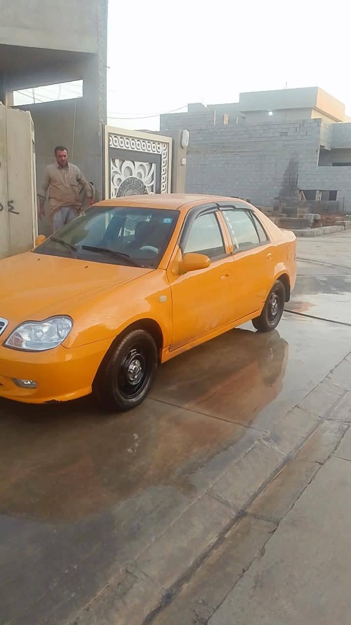 سلام عليكم سيكي لبيع 2012 كير محرك شرط هيه وغرمات صفر رقم جديد بدون ضرر دوشه جديده طخم تاير جديد 
السعر 34
***********
***********
مكان حي صدام
