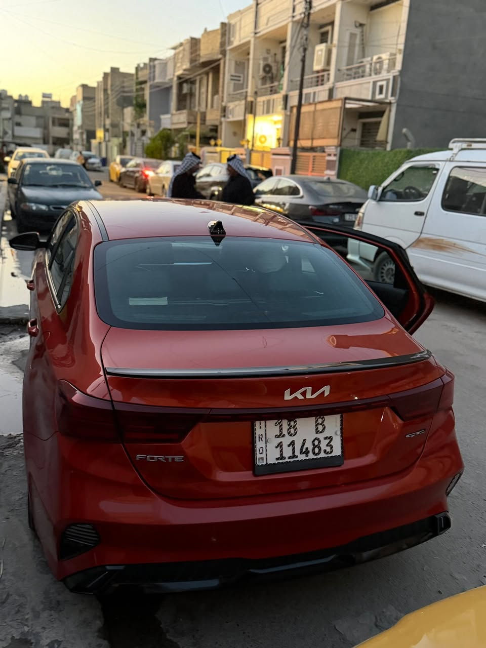 كيه فورتي 
موديل 2023
ماشيا
16688
كلشي مابيها غير بس صور الحادث مال امريكه فقط 
كير مكينه مكفول 
هم 
سعر140 وبيه مجال
***********
