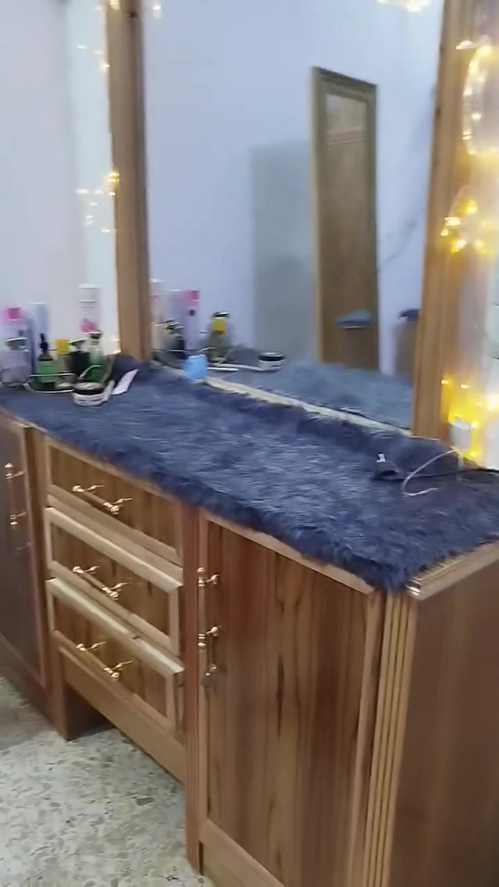 المكان بغداد التاجي سبع البور شارع بلقيس الغرفه الصاج بمليونين ونص . الغرفه الثانيه بلميون وربع نهايتهة مليون و50


**إذا كنت صاحب هذا الإعلان وتريد حذفه لأي سبب، رجاءا أرسل رسالة إلى الدعم الفني**