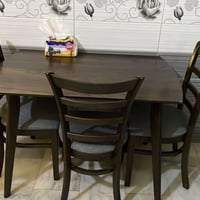 ميز طعام • ستونه • بدون كراسي