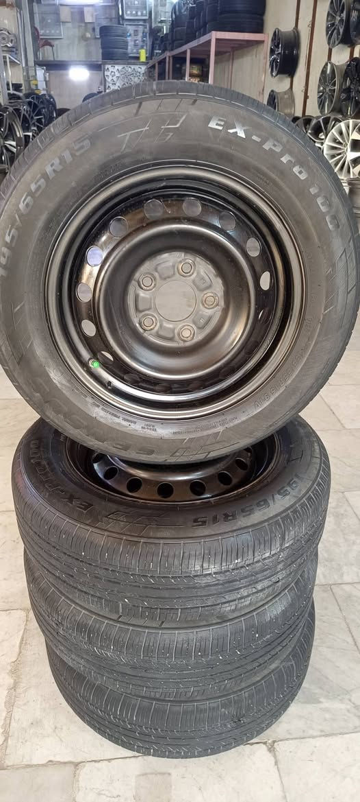 للبيع او مراوس
195/65/15. تخم تاير اخو الجديد وتخم ويل 
مكاني طويريج شعندك مراوس دزه خاص 
***********
