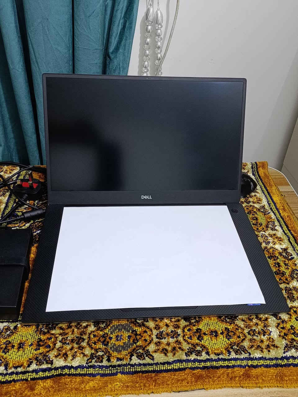 Dell Precision 5540
محطة عمل متنقلة احترافية 
كوراي سفن جيل تاسع H

Core i7 - 9 H
12 CPUs - 6 Cores
رام 16 كيكا ددر4 

هارد 512 كيكا سسد ام تو 
512 SSD M.2 Hard Disk 

كرت شاشة خارجي نيفديا كوادرو T2000 حجم 4 كيكا
Nvidia Quadro T2000 - 4 Gb

كرت  شاشة داخلي  انتل  كرافكس 8 كيكا
Intel UHD GRAPHICS 630 - 8 GB
حجم  شاشة 15.6 فول اجدي 
15.6 inch 1920*1080 FHD 
كيبورد ضوئي ليزري عربي انكليزي
السعر 620 الف مع ملحقاتها والتوصيل ،،،
للتواصل ماسنجر ،،،


**إذا كنت صاحب هذا الإعلان وتريد حذفه لأي سبب، رجاءا أرسل رسالة إلى الدعم الفني**