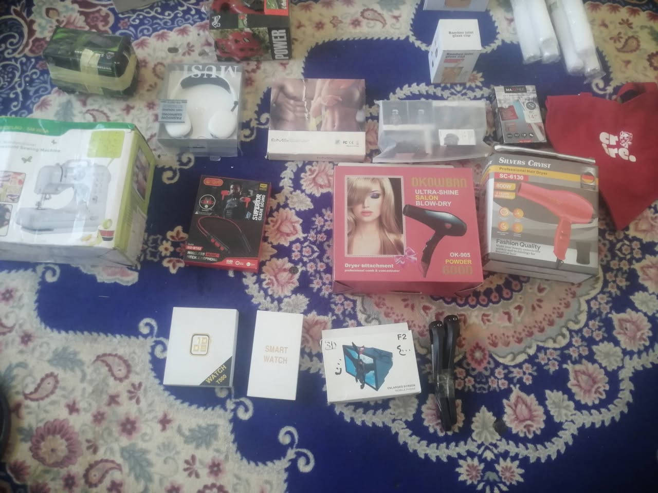 شلعه ٢٠ قطعه كله قطع ثكال وشغاله السعر ٦٥ الف مع التوصيل يعني القطعه عليك ب٣ الاف
داتا شو
ساعات سمارت قطعتين
مكينه خياط
منفاخ هوى
بلي ٢ بيه الفين لعبه     
كامرى تصوير
شسورات عدد ٢ 
بس ذني اطلع فلوس فلوسهن


**إذا كنت صاحب هذا الإعلان وتريد حذفه لأي سبب، رجاءا أرسل رسالة إلى الدعم الفني**