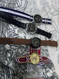 ٢٠٠ سەعاتی لەم شێوەیەمان هەیە هەمووی پێکەوە دەفرۆشین ٤٠٠ هەزار  ٠٧٧٠١٠...