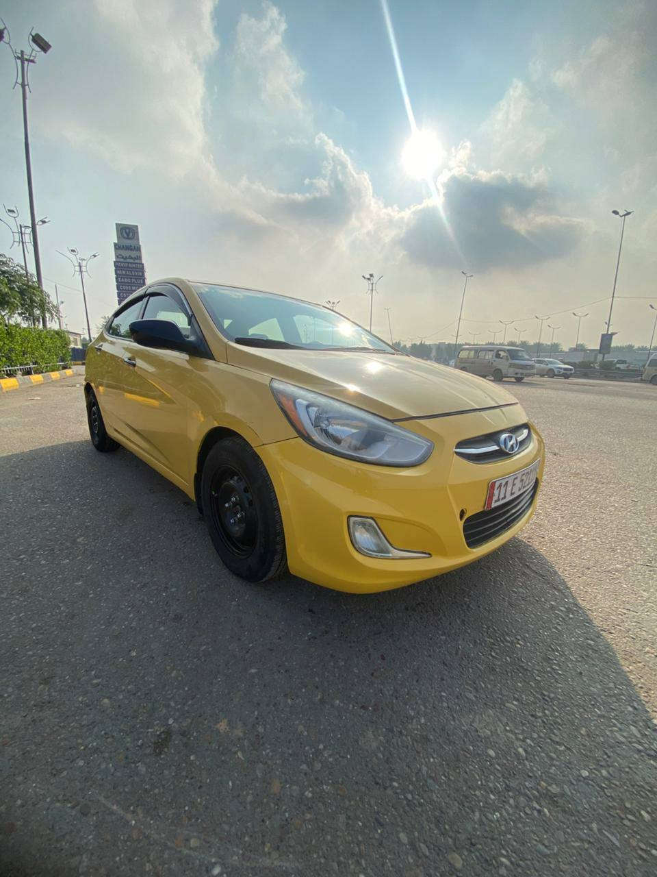 سلام عليكم سياره اكسنت موديل 2017 جاهزه كير محرك GDi 1600
تبريد حداديه كهربائيات كلهن كفاله
صيانة كاملة مسوّيها :
سنويه 2030 الهيه يوم ٢٨ مصفره 
تحويل مباشر
سياره بيها جاملغ الامامي اليمنه نفسه معمر وربع الهلال الخلفي والباقي مكفول 
ماشيه 158
الرقم *********** 
السعر 94 
العنوان بغداد السيدية والدوره
