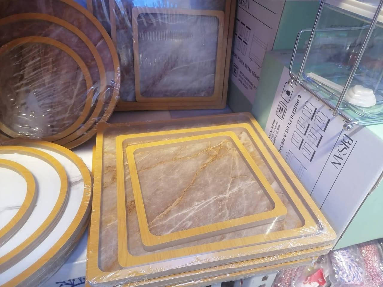 اللهم صل على محمد وآل محمد الطيبين الطاهرين 
توفرت بضاعه جديده ومنوعه لدى مجمع بركات المرتضى لتواصل واتساب المجمع *********** او مراسلة الصفحه
العنوان النجف الاشرف ناحية العباسيه الشارع المؤدي لماكولات ضمير من جهة الشارع العام وتنزلون نهاية الشارع على الجهة اليمنى مجاور كوزمتك واكسسوات الملكه مجاور مجمع انسب الاسعار للاحذيه والحقائب مقابل مجمع رشيقه
