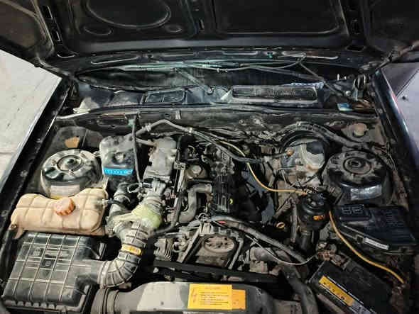 سلام عليكم البرنس فراشه البيع السياره جاهزه من كلشي تخم تاير مكينه.2000مفتوح.كير خير من الله كهرباء كله شغاله منضومه زنون عالي ناصي  المكان بغداد الشعب السعر 35بيها مجال الرقم ***********
