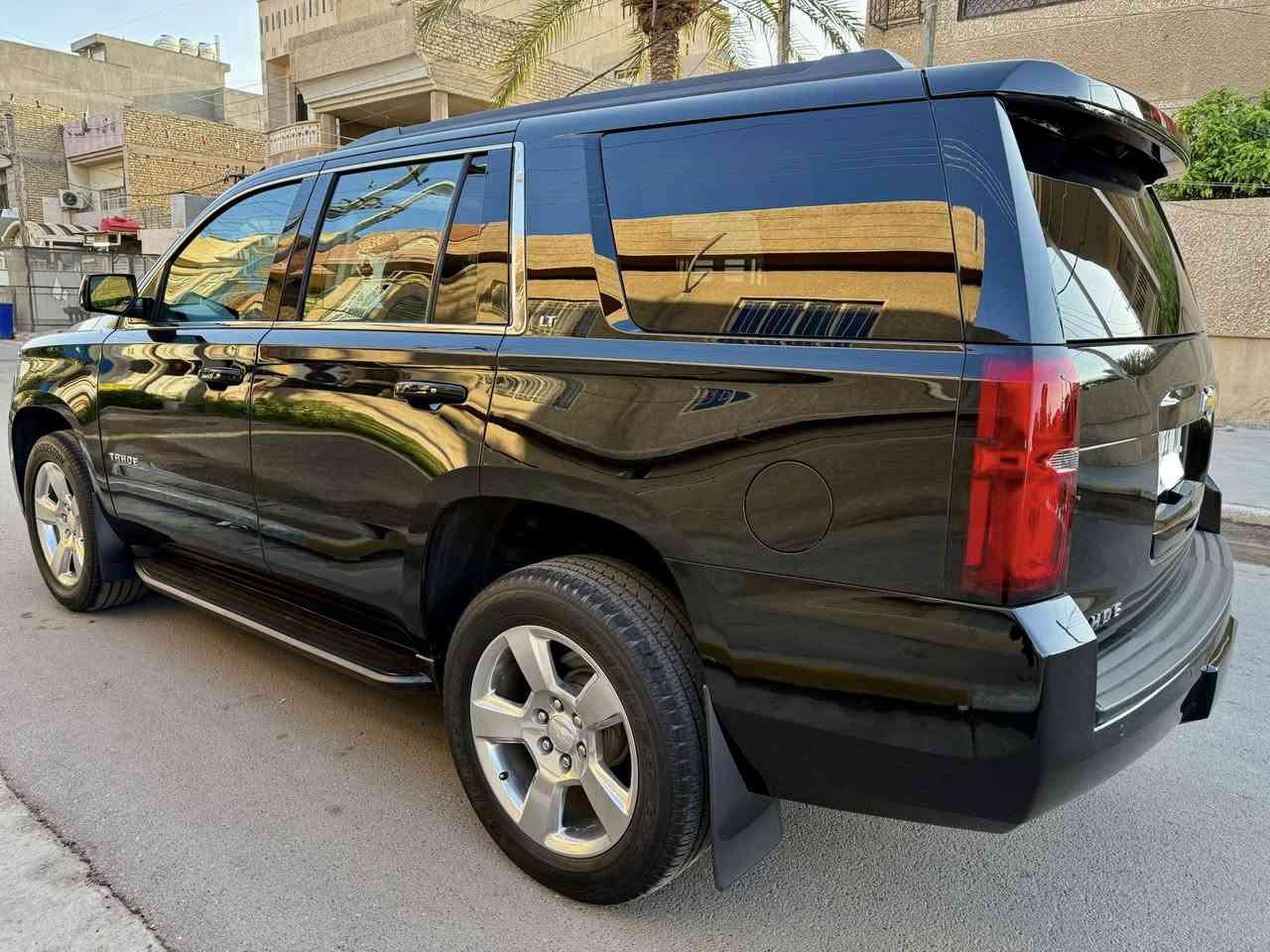 اللهم صل على محمد وال محمد♥️
TAHOE 2018 🇺🇸 LT2
مواصفات فووول عدا الDVD
وارد امريكي كفالة عامة من الصبغ✅
بغداد حرة دخول جديد 
ماشية 68 الف مشي امريكا
مكينة 5300 المرغوب⚙️

المواصفات:💪🏽
فتحة سقف
شاشة قاصة
5 بصمات جامة خلفية دلعة
كشنات جلد كهرباء كل المقاعد
كشنات هيتر منفصل
رجاج تحذير بالكشن
نقط عمياء تحذير
7 راكب الكشنات الاخيرة هم كهرباء
لد نهاري وكشافات
حساسات امامية خلفية
سكليتر كهرباء
ستيرن كهرباء
كشن خزن
فور ويل
داخل مطعم صاج
سستم صوت BOSE
3 قطع تبريد مركزي
رادار تحديد مسار
مانع تصادم تحذير فوك الدشبول
مري قلاب وية البك وشفط
تشغيل عن بعد
جنطة كهرباء

السيارة كاملة بولش وحمام وجاهزة من كلشي ربع متذب عليها

السعر 350$
 (35.000$)
مكان بغداد
***********
