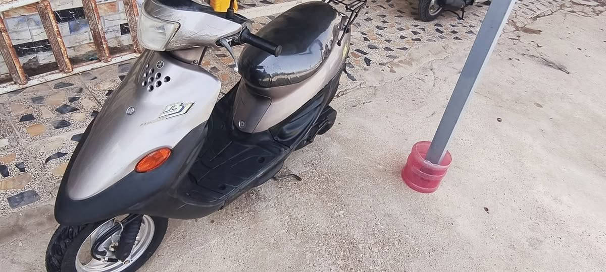 السلام عليكم دراجة بيجي للبيع السعر 300 وبيهة مجال مكاني كوت حي الحكيم رقمي ***********
