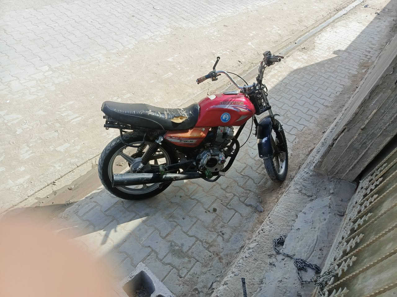 لبيع دراجه خمسه كير حلوه ماعازه شي سعر 250 نجف ***********
