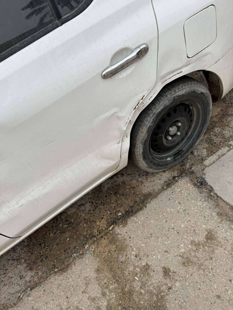 يا الله الهم صلي على محمد وال محمد سيرا نيسان سني موديل 24 سيرا ماشيه 37 الف سيرا مكفوله بس هاي ضربه بيهه مكان البصره خوان مو شراي رجان لا يطلب خاص اني مكلف بل نشر هذه رقم رعيهه (***********) موجود وتساب
