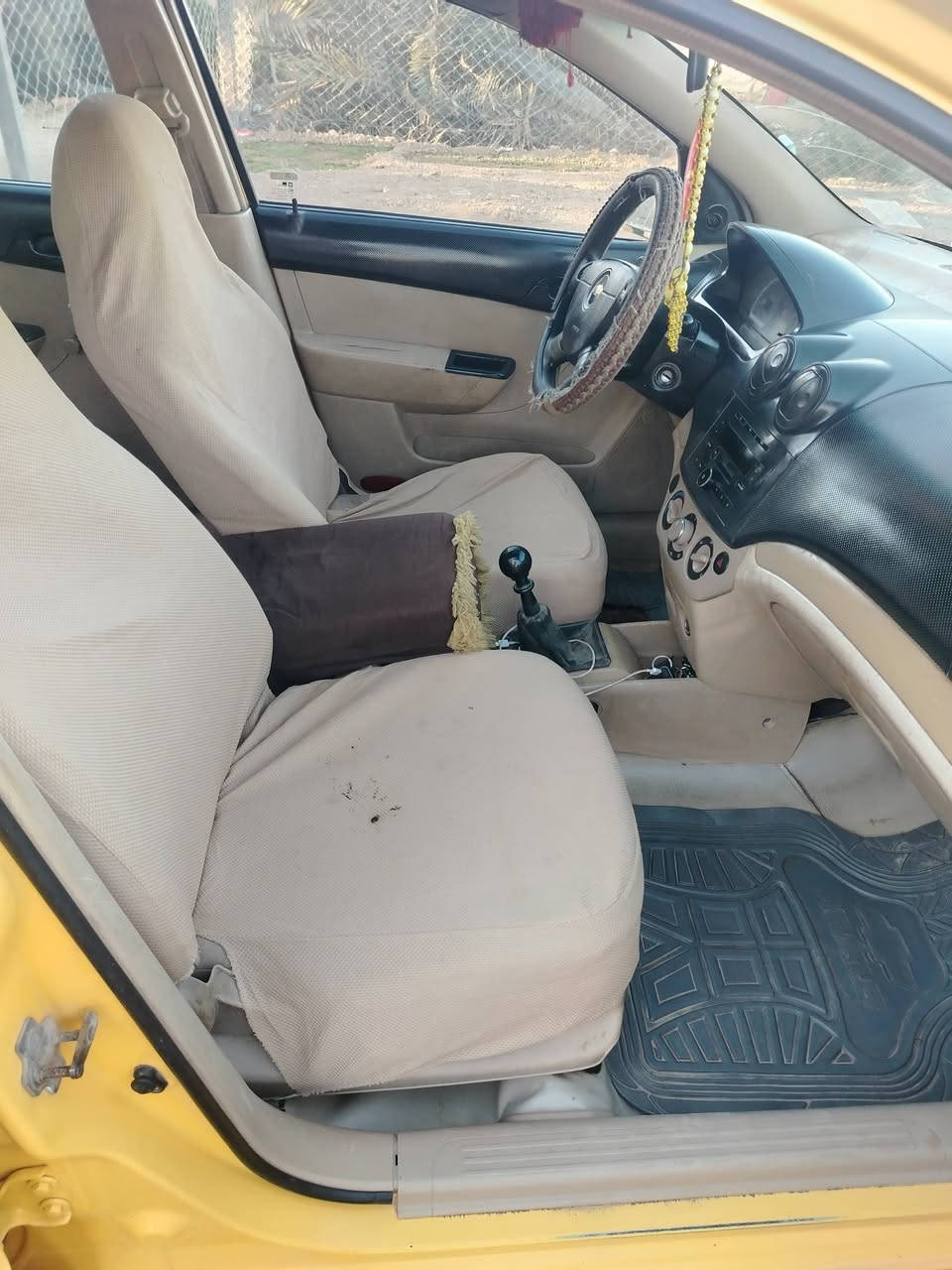 السلام عليكم افيو مديل 2010 سياره جاهزه محرك وكير جديد حداديه جديده تخم تاير جديد مشط باور جديد تبريد شغال سياره جاهزه من كلشي كير عادي السعر 50 وبيها مجال *********** مكان السياره الديوانية قضاء الشاميه
