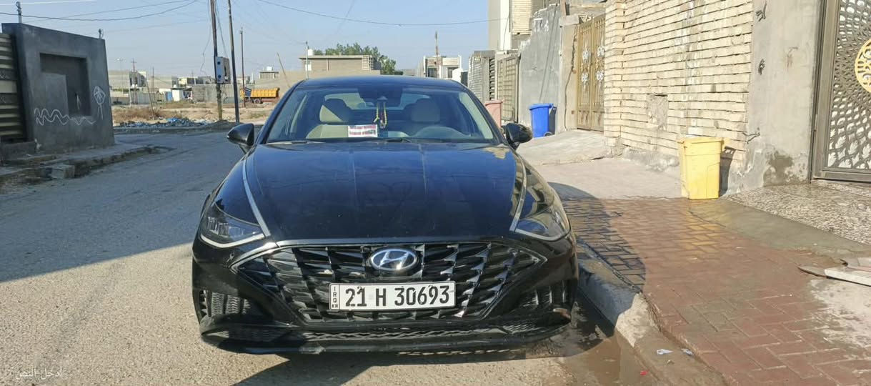 سلام عليكم موديل 21 حادث خلفي دعاميه رقم شمال جديد سياره خير من الله فول ما عدا فتحه ***********
