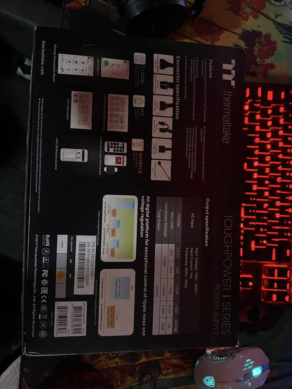 بور سبلاي 1200W للبيع
قبل ما تقرأ المنشور وتكول غالي، ابحث عنه وعن سعره. للبيع باور سبلاي (Power Supply) من شركة Thermaltake العالمية، الفئة الاحترافية iRGB PLUS. القطعة غنية عن التعريف من ناحية القوة والاستقرارية، ومناسبة جداً للتجميعات القوية والعمل الشاق.
• الحالة: جديد (تشغيل الفحص فقط)، ومع كامل ملحقاته وكارتونه.
• المميزات: أداء ثابت جداً، يدعم التحكم الرقمي والإضاءة RGB، وكابلاته بالكامل قابلة للفصل (Fully Modular).
الوحش هو Thermaltake Toughpower iRGB PLUS 1200W Platinum، وهذا مو مجرد باور سبلاي عادي، هذا "ديجيتال" يعني تكدر تتحكم بكل تفصيلة بي وتراقب أداءه بالكامل.
المواصفات بالتفصيل:
1. القدرة (Wattage): يأتي بقوة 1200 واط، يعني يشغل أقوى التجميعات الحديثة (مثل كروت RTX 5060 فما فوق) بكل أريحية وبدون أي قلق.
2. كفاءة الطاقة (Efficiency): حاصل على شهادة 80 PLUS Platinum، وهي من أعلى الشهادات عالمياً، وتعني أن ضياع الطاقة قليل جداً وتوفير الكهرباء عالي.
3. النظام الرقمي (Smart Power Management): يدعم منصة SPM، يعني تكدر عن طريق تطبيق بالموبايل أو برنامج بالكمبيوتر تراقب استهلاك الواطية، درجة الحرارة، وحتى تكلفة الكهرباء.
4. الإضاءة (RGB): يحتوي على مروحة مدمجة بإضاءة Riing Plus 16.8 Million Colors RGB، تكدر تتحكم بالألوان وتزامنها مع باقي القطع.
5. المكثفات (Capacitors): يجي بـ مكثفات يابانية 100% تتحمل درجات حرارة عالية (حتى 105 درجة سيليزية)، وهذا يضمن استقرار وعمر طويل جداً للباور.
6. نوع الكابلات (Cables): يجي Fully Modular (بالكامل فلات)، يعني تركب بس الكابلات اللي تحتاجها، وهذا يساعدك بترتيب الكابلات داخل أي كيس ويحافظ على شكل ونظافة التجميعة.
7. المروحة (Fan): مزود بميزة Smart Zero Fan، المروحة ما تشتغل إلا إذا زاد الحمل عن 30%، يعني هدوء تام بأغلب الأوقات.
8. الضمان (Warranty): الشركة تعطي عليه ضمان 10 سنوات، وهذا دليل على ثقتهم بجودة التصنيع العالية.
هذا الموديل يعتبر "الفئة الملكية" عند شركة ثيرمال تيك.


**إذا كنت صاحب هذا الإعلان وتريد حذفه لأي سبب، رجاءا أرسل رسالة إلى الدعم الفني**