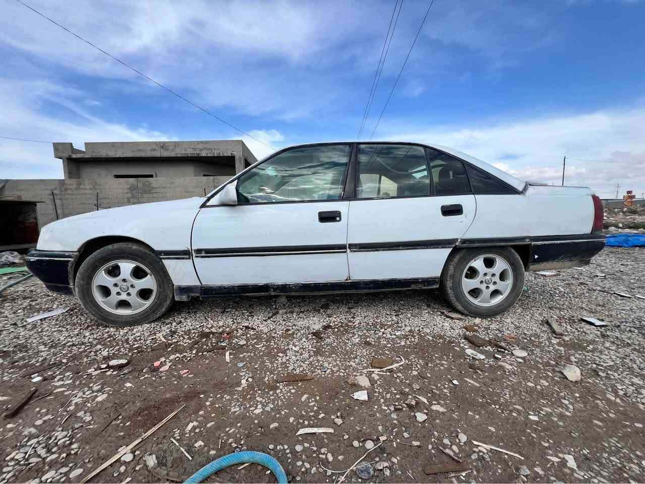 سلام عليكم أ م ئۆپڵە مان هە یە بۆ فرۆشتن سە نە ویە تنو تۆلە سە یارە کە بێعەیبە جوارتایە وویلی لە ژێردایە گێرومەکینە بە شە رت سعر ى 15$مه عامه له يه كى زۆرکە م *********** كالار, السليمانية
