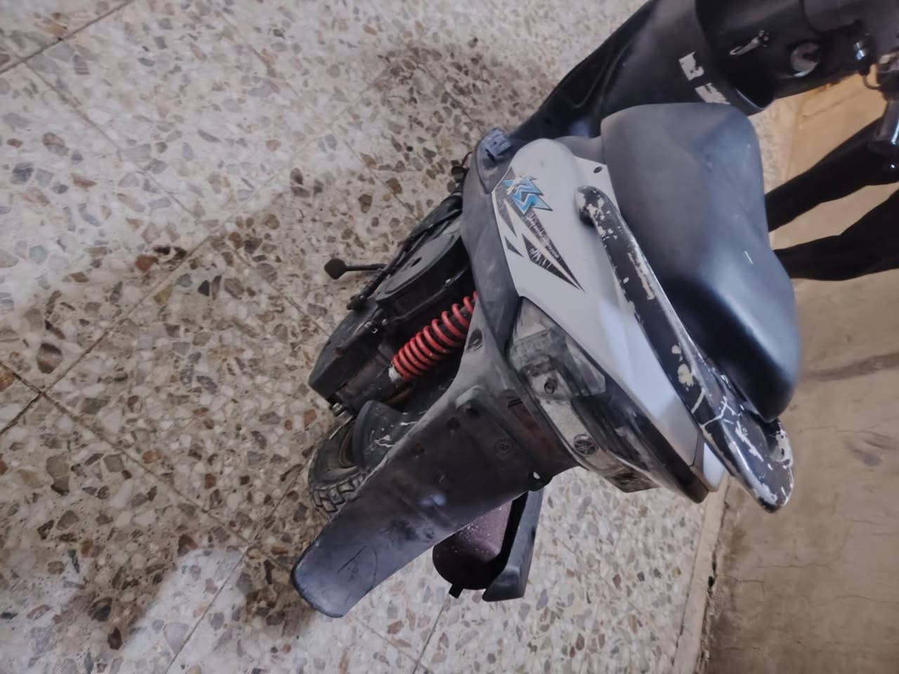 سلام عليكم دراجه ماكس للبيع
الدراجه بلادي ختم واحد
العنوان بغداد جسر ديالى الجديد
الشراي يتصل ***********
