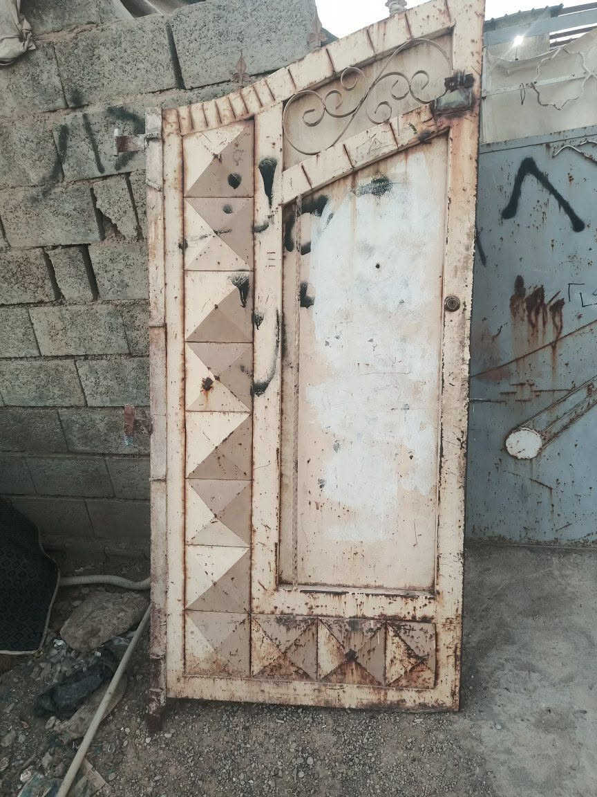 السلام عليكم باب حوش للبيع حديده قديم سعر 60, بي مجال  شراي يجي خاص


**إذا كنت صاحب هذا الإعلان وتريد حذفه لأي سبب، رجاءا أرسل رسالة إلى الدعم الفني**