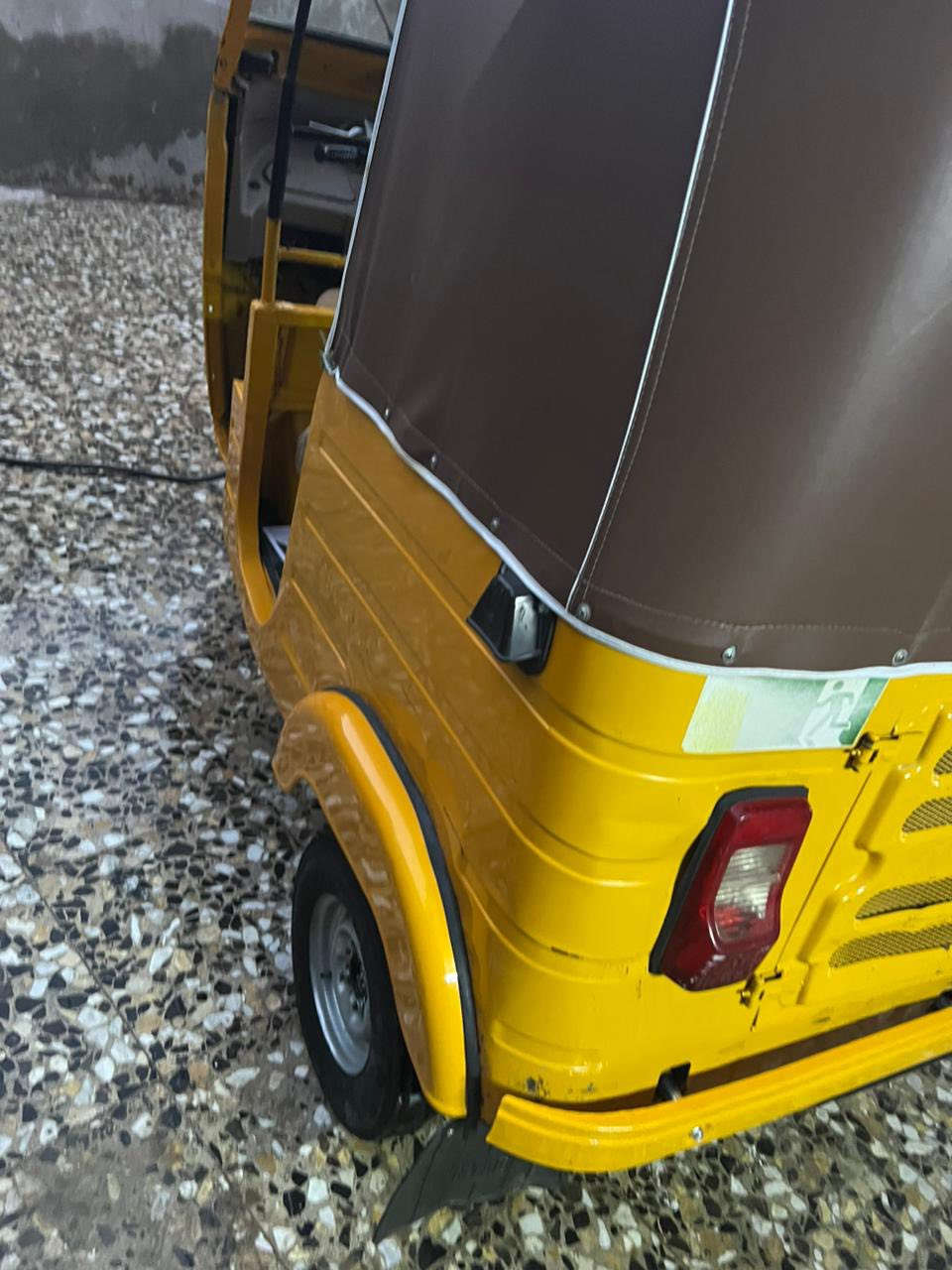 سلام عليكم  تكتك  ١٩شهر ١١رقمً وسنويه بسميً    شراي بنتصل  ماكني بغداد يحيوار  ***********
