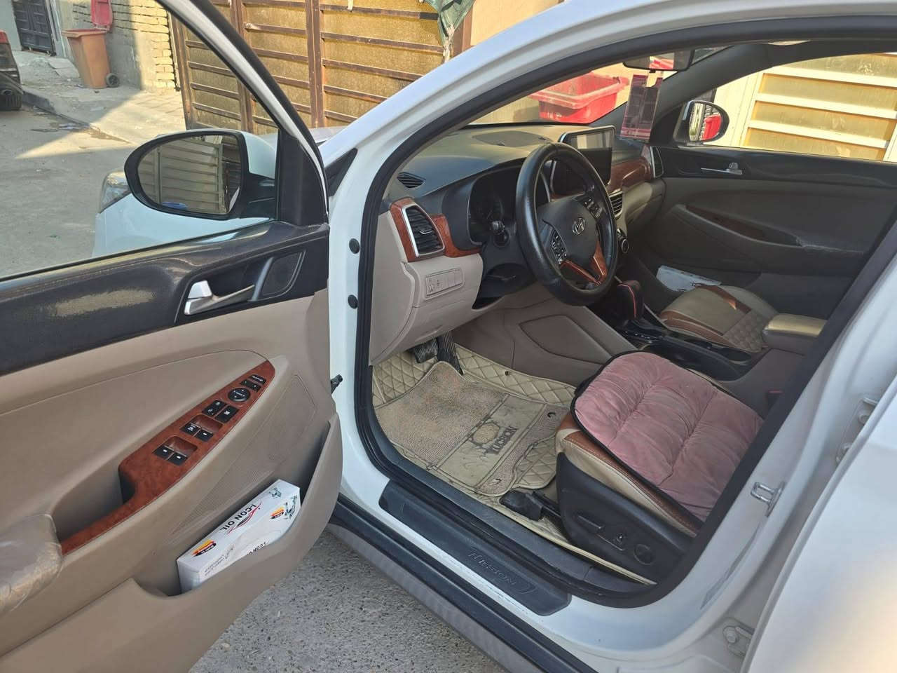 توسان للبيع خليجي موديل ٢٠٢٠ سعر ١٨٨ استفسار اتصال ع الرقم ***********
