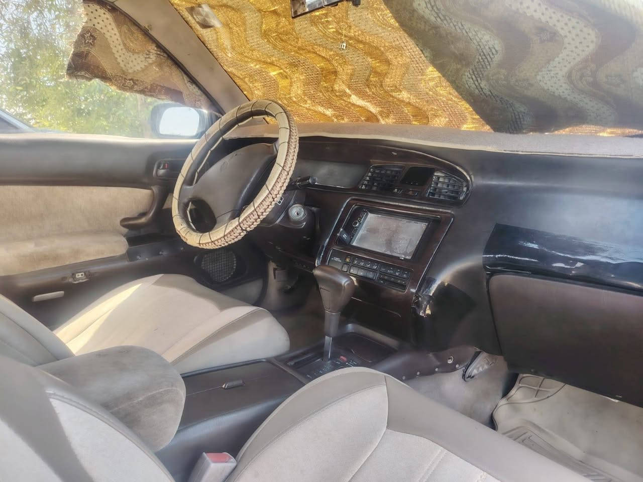 للبيع سيارة نوع بطا اقره زين وخابرني هاي التفاصيل الي اعرفها عن البطا فقط 
السيارة جديده جديده ما تصرف عليها برقي 
موديل 92
صبغ جماليه 
محرك شرط 
كير شرط 
طخه كص كلب كله شرط 
تبريد ثلج  انطيك شىرط من الدعاميه للدعاميه رقم نينوى دولي صاحبها موجود عندي وكاله منه 
الهاتف ***********
سكني موصل
