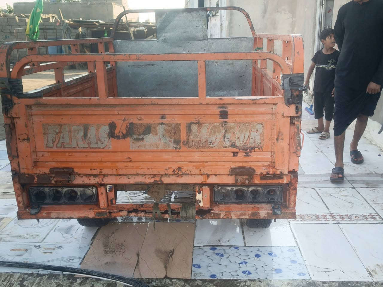 سلام عليكم ستوته فرس ادوات مكينه. جديده 
ستوته جاهزه حلوه سعر 650وبيها مجال قليل كلش 
***********المكان البصره قضاء المدينه الخاص
