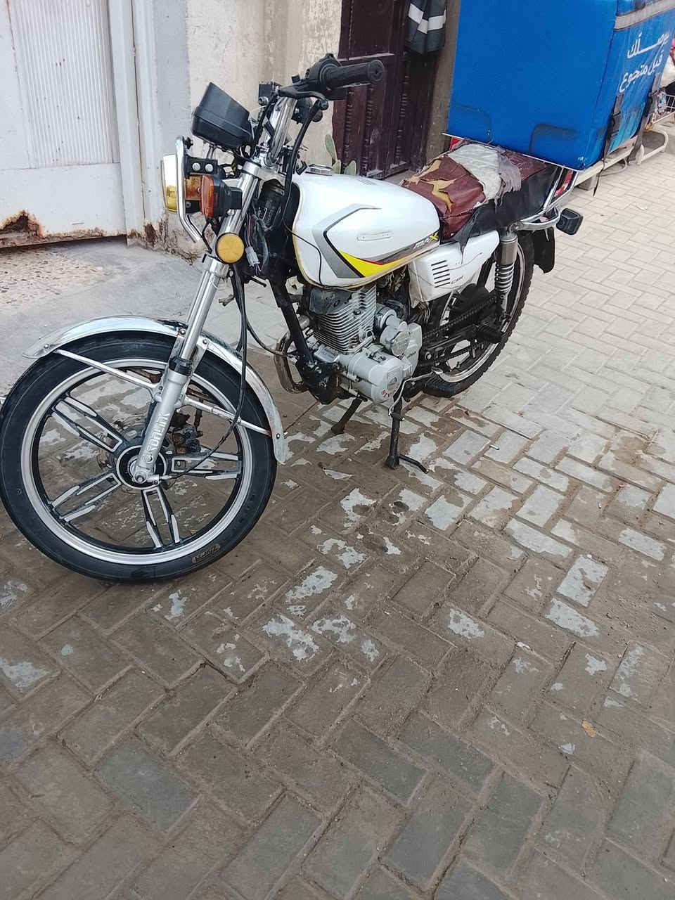 السلام عليكم سيفان 5كير كبل للشغل بيها نوقصات بسيطة مثل باتري تعبان يراد تبديل يعني ماتعبر ال40 الف كهربائيات شغالة واني اشتغل بيها هيج تريد تسويها تريد تكبل للشغل معدلها 120 شلعتها قويه كلجات جديدة اريدها ب300 قفل قفل يعني مو طبلي شبيها مجال ابد قفل سبب البيع شتريت مرقم *********** واتساب
