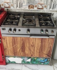 طباخ نوعيه عشتار شغال مابي شي فقط الفرن بيه مشكله للبيع ب125 078138165...