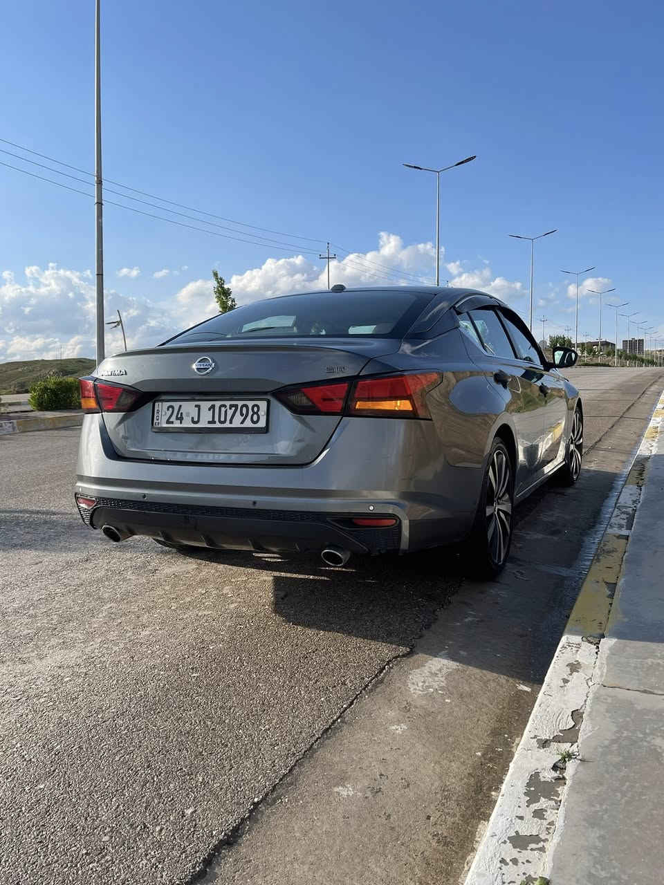 نيسان التيما Sr
مديل2021
السيارة بدون صبغ تعديل بارد شي بسيط جدا جاملغ الامامي عكس السايق  
مواصفات 
كشن امامي كهرب 
كشنات جلد 
شفتات ستيرن 
حساس خلفي 
توقف تلقائي خلفي 
مانع اصدام امام 
تنبيه نقاط عمياء 
مداخل Usp + Ac اربعة 
سماعات عدد ٧ ستريو 
تنبيه الخروج عن المسار بلستيرن 
السيارة ماشية ٧٢ ميل قابل للزيادة 
السعر خاص 
***********

