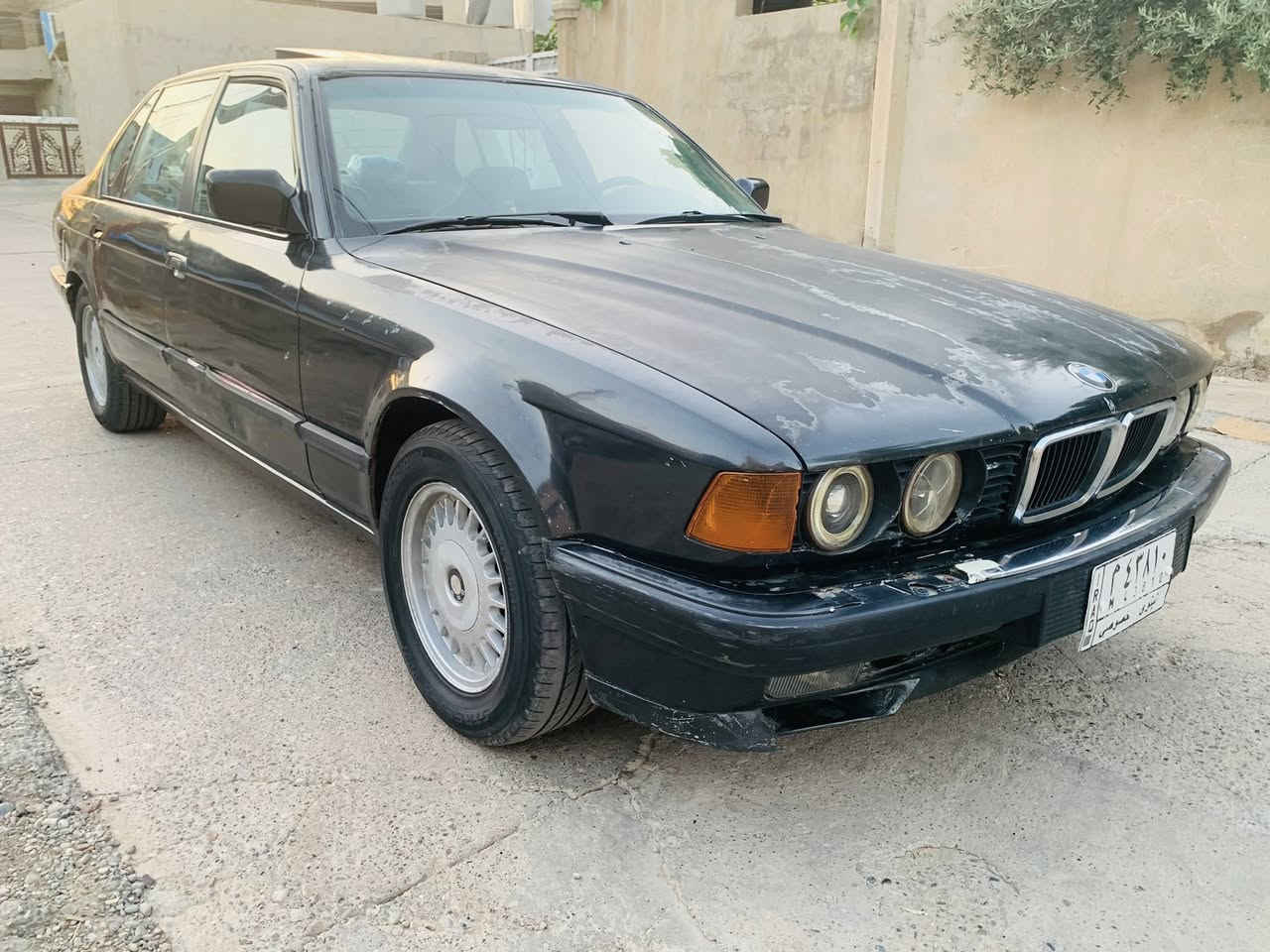 بي ام 735 موديل ٩١ رقم نينوى مشروع وطني كلشي بلادي وشغال بدون معجون بدون صبغ سعرها ٣٥ قفل عنواني كركوك ***********
