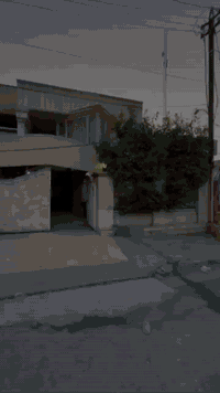 (حي الجامعة محله 637 )للبيع دار مساحته 240 متر ✅الوجه. 8م.   ✅النزال 3...