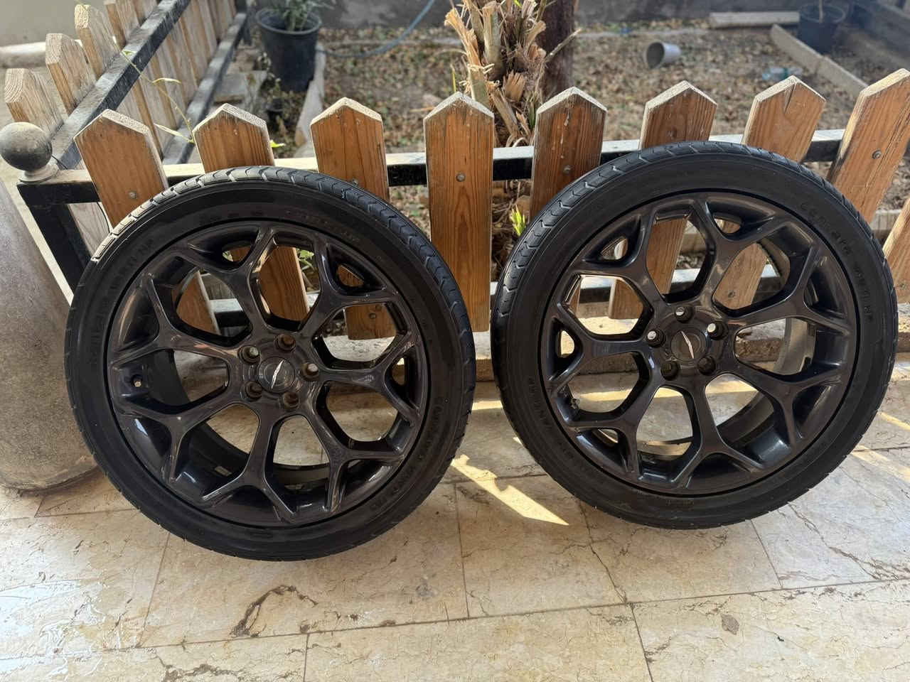 السلام عليكم ويل 20 عنكبوت فول نصافه اكبالكم بعد ويا 4 تواير نضاف موضحهن الك بل صور اصلي وليس تجاري ابلادي المكان البصره القرنه سعره 3 ورقات ***********
