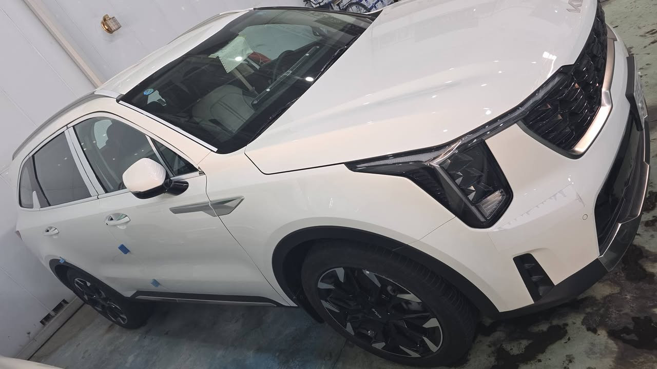 سورنتو ٢٠٢٥ مكفولة رقم بغداد ٦ سلندر ماشية ٥ الاف السعر ٣٢٧ بيها مجال
***********
