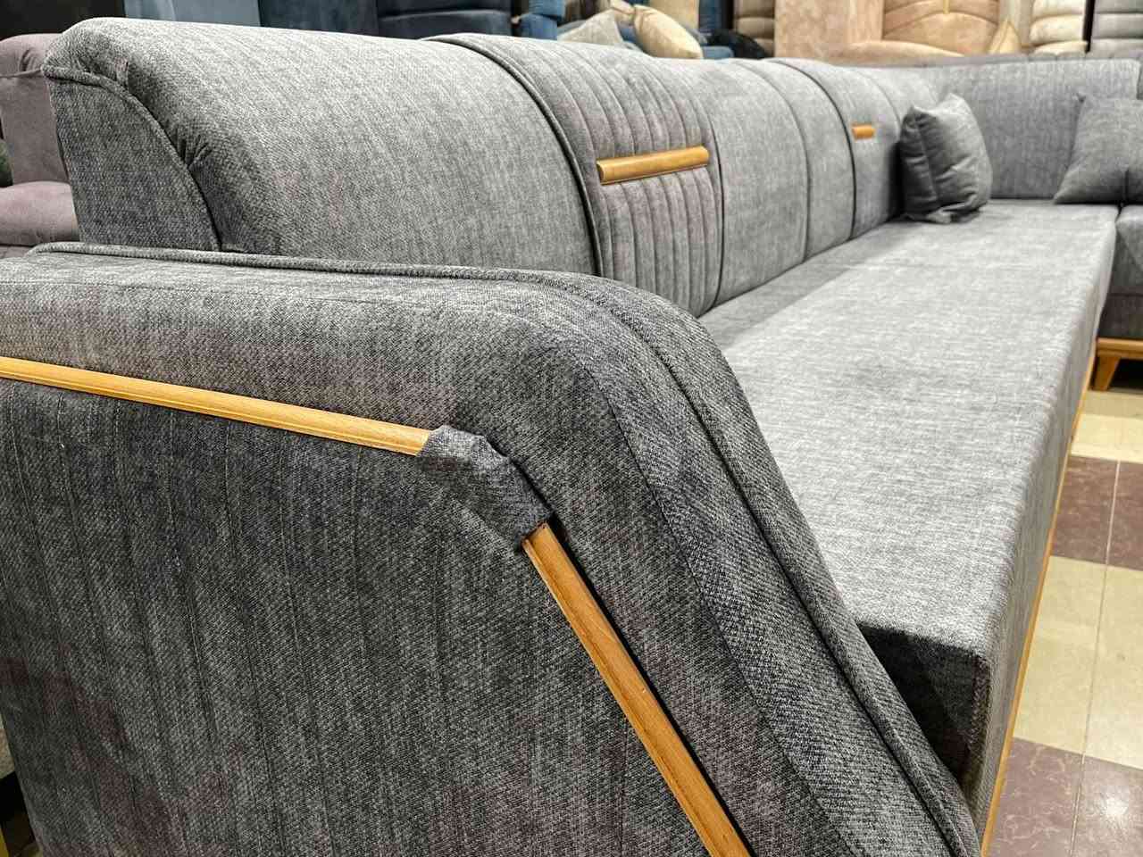 معرض صلاح  الدين للأثاث المنزلي للجمله والمفرد 
وصول ديوان عراقي شغل موصل احطاطه خشب بلوك 
سفنج 10 سنتين حقيقي قماش شامو مبطن ثقيل 
نيكل خشب زان رجل خشب زان اصلي ضمان. 5سنه
#زورونا_تجدون_مايسركم
***********
العنوان تكريت الزهور مقابل كليه تربيه البنآت مجاور تانكي المآء قرب غصن الزيتون
